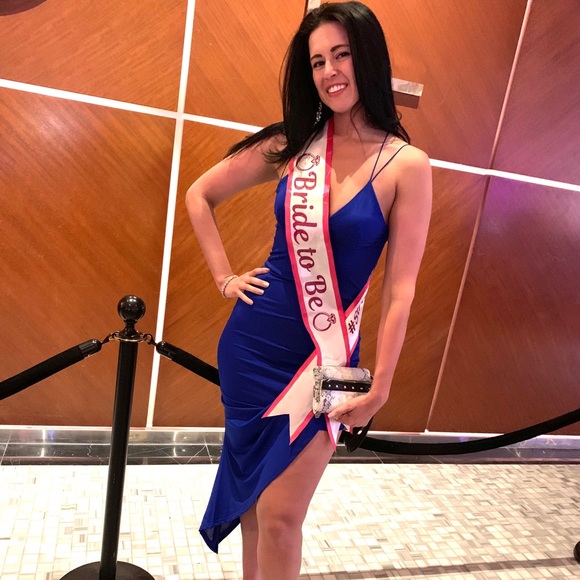 Meet your Posher, Stacy - Picture 2 of 2